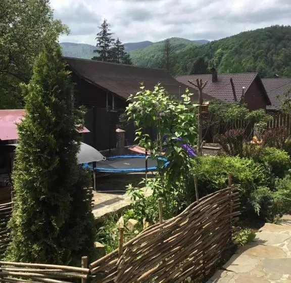 Majatalo садиба та чан Na Pagorbi