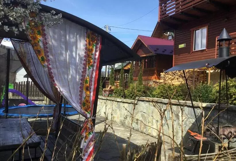 Majatalo садиба та чан Na Pagorbi