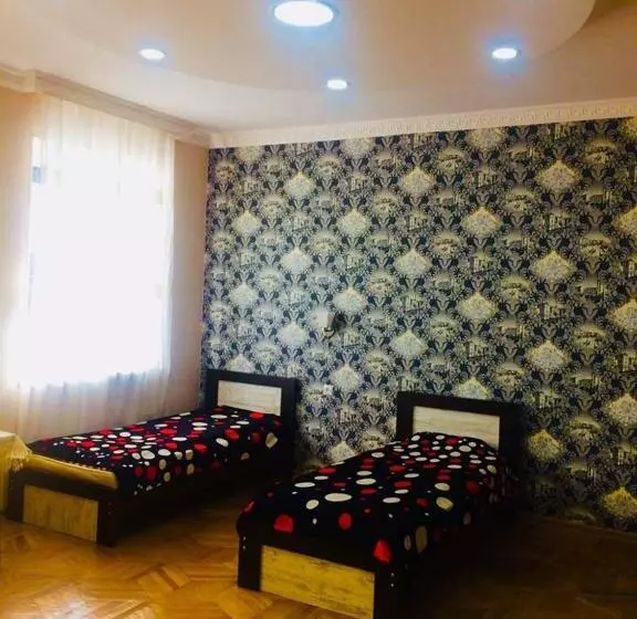 پانسیون Guest House Ebralidze