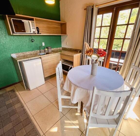 פנסיון Kalani Pousada