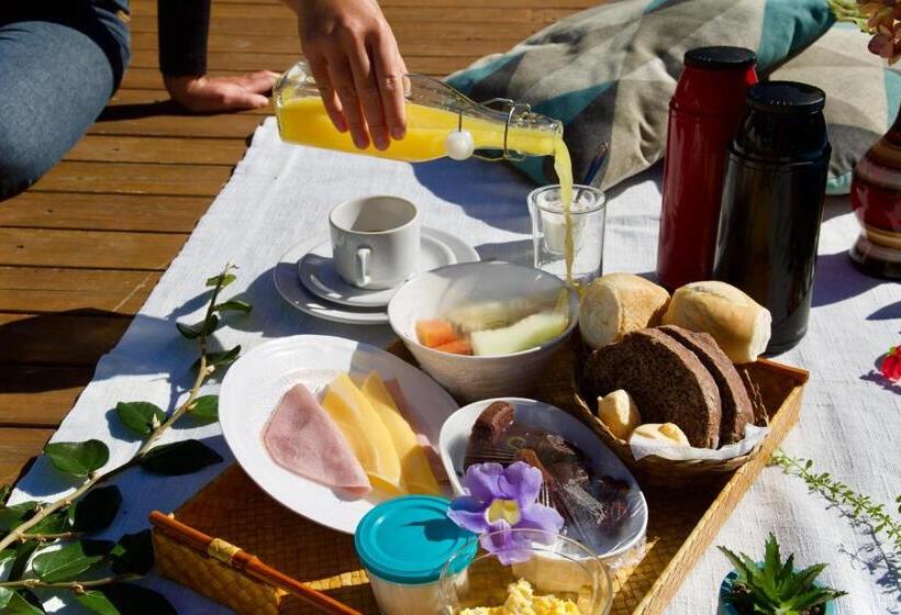 פנסיון Kalani Pousada