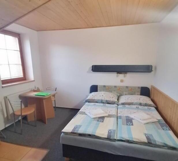 Pensión Ranc Pod Rejvizem