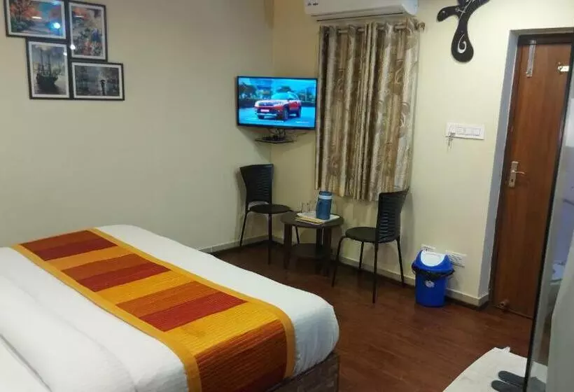 Majatalo Shaleen Elegance Homestay Nakki Lake 400 Meters