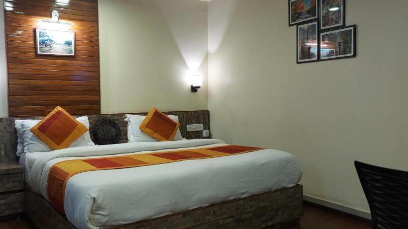 Пансион Shaleen Elegance Homestay Nakki Lake 400 Meters