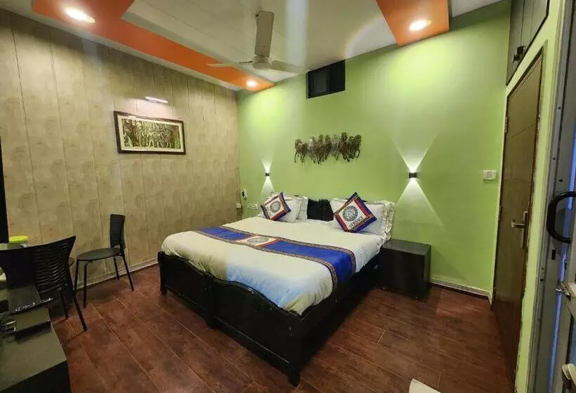 Majatalo Shaleen Elegance Homestay Nakki Lake 400 Meters