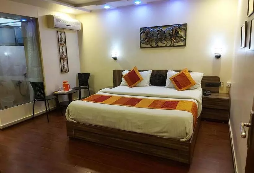 Majatalo Shaleen Elegance Homestay Nakki Lake 400 Meters