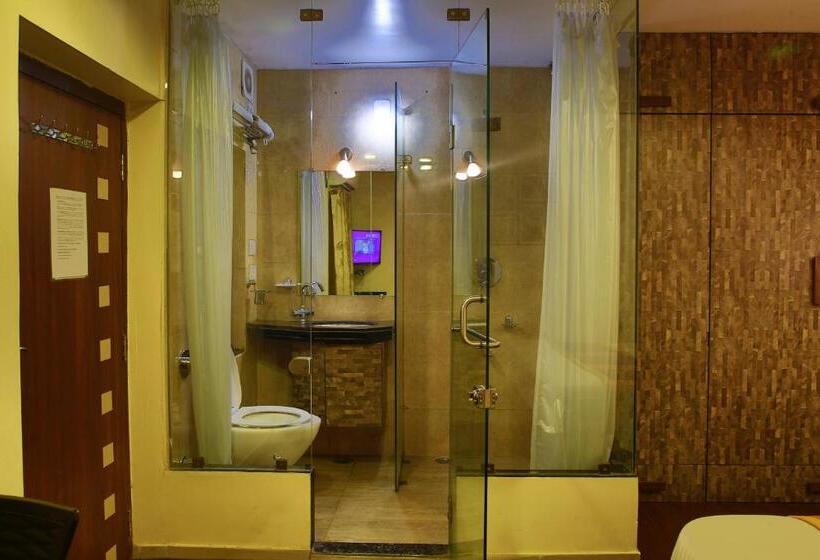 Пансион Shaleen Elegance Homestay Nakki Lake 400 Meters