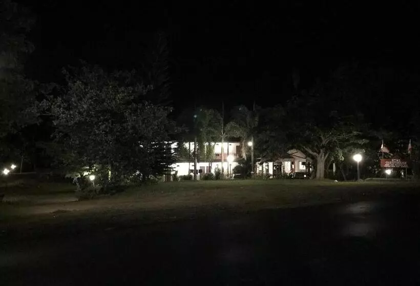 Retkeilymaja Rtms Guesthouse Semporna