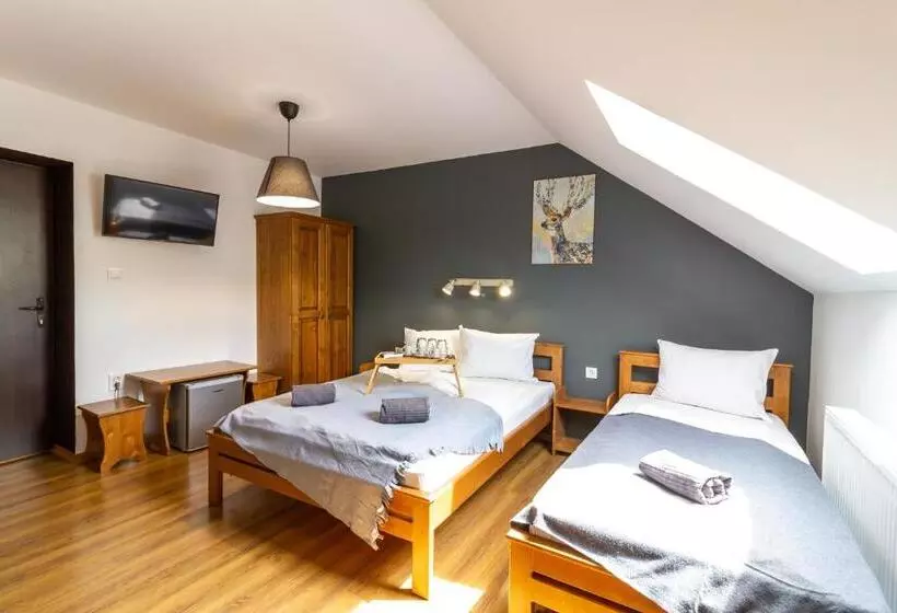 Majatalo Airport Károly Centrál