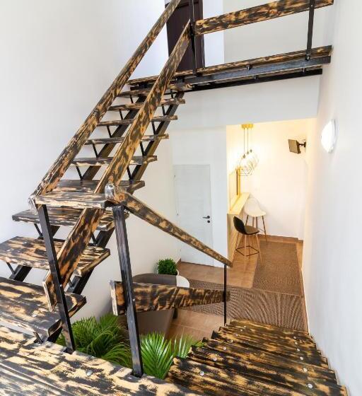 Pensión Airport Károly Centrál