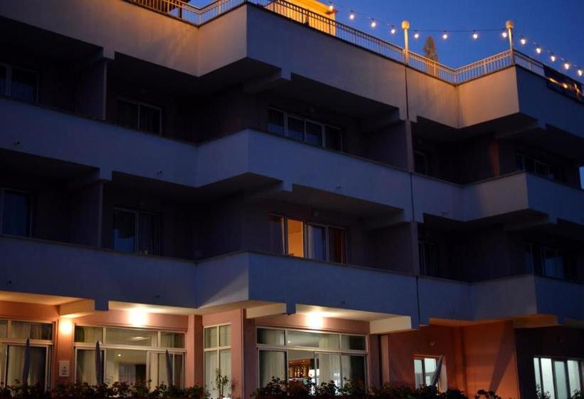 پانسیون Timona Confort