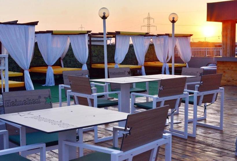 پانسیون Timona Confort