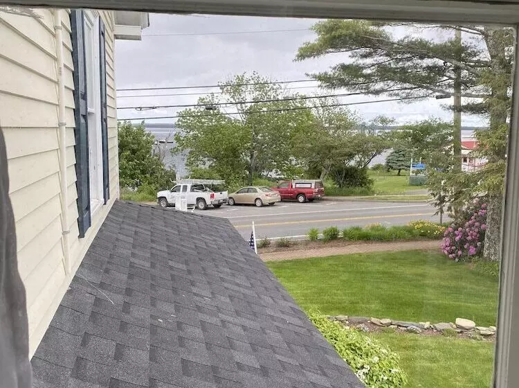 Spouter Inn Bed & Breakfast