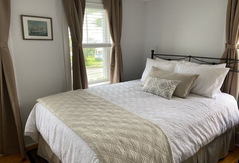 Spouter Inn Bed & Breakfast