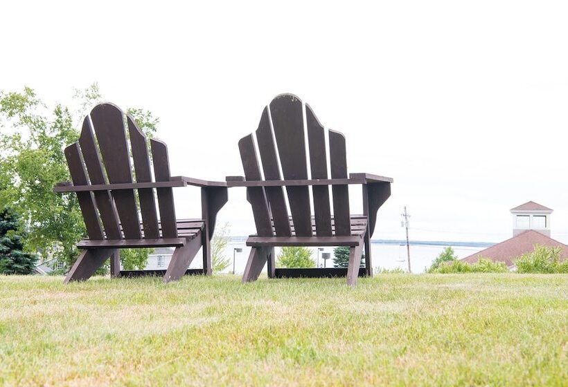 Spouter Inn Bed & Breakfast