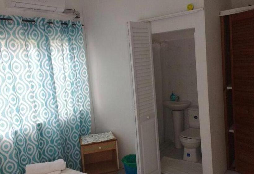 Hostel Helena S Place