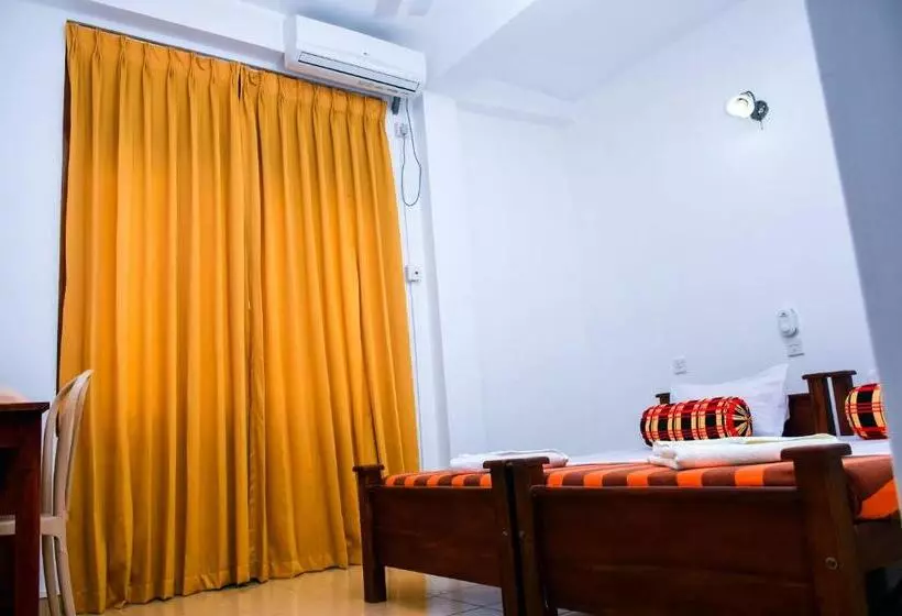 Retkeilymaja Vishmee Holiday Inn