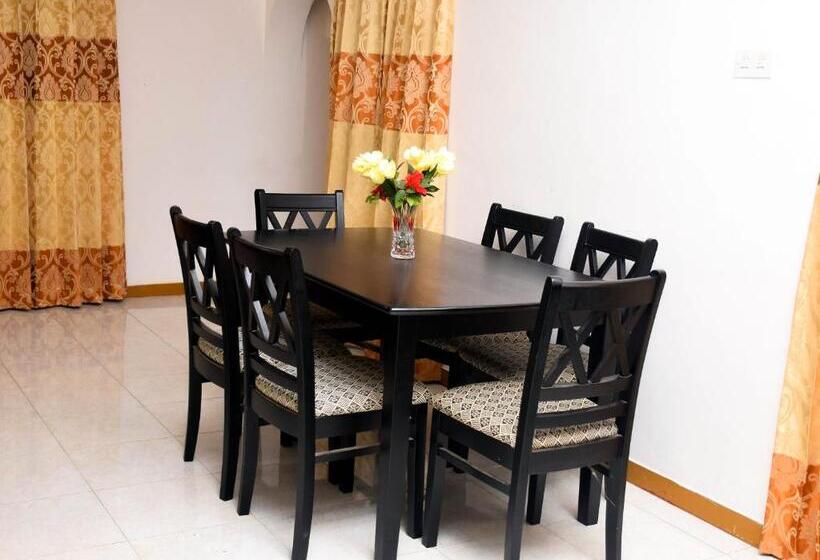 فندق صغير Vishmee Holiday Inn