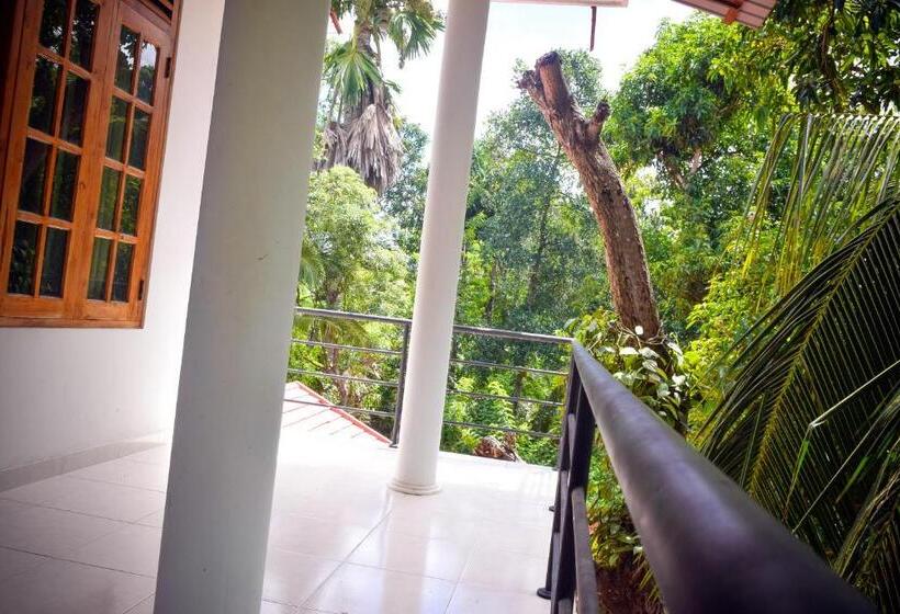 فندق صغير Vishmee Holiday Inn