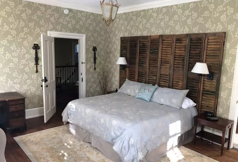 ベッドアンドブレックファースト The Elizabethtown Inn