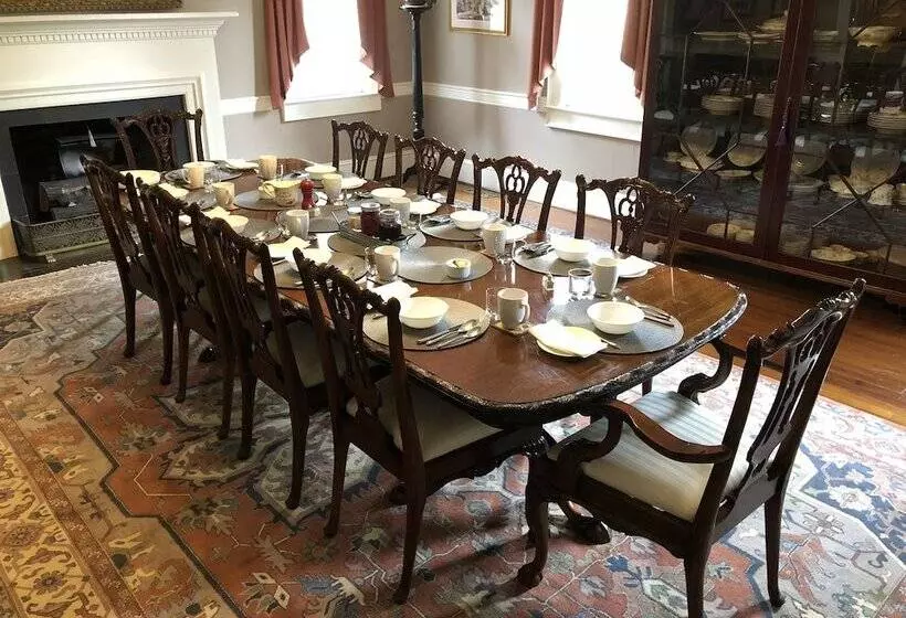 ベッドアンドブレックファースト The Elizabethtown Inn