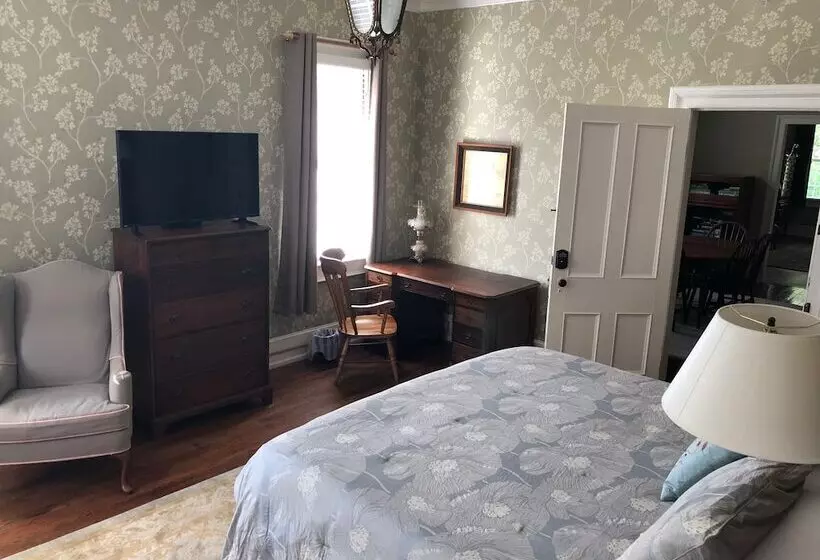 ベッドアンドブレックファースト The Elizabethtown Inn