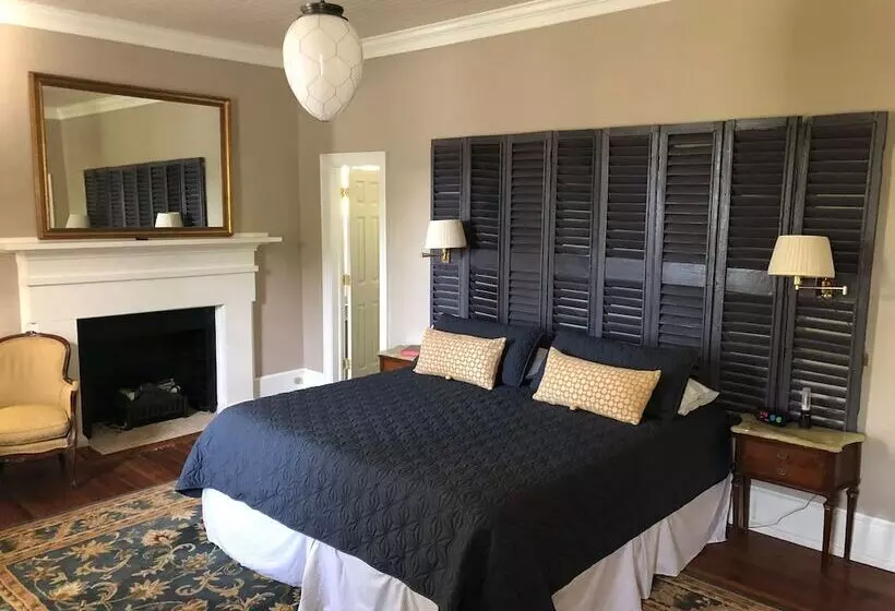 ベッドアンドブレックファースト The Elizabethtown Inn