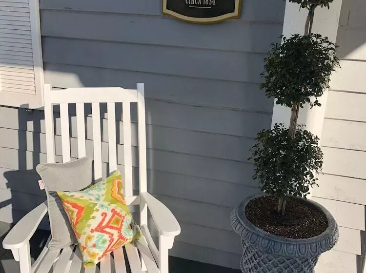 ベッドアンドブレックファースト The Elizabethtown Inn