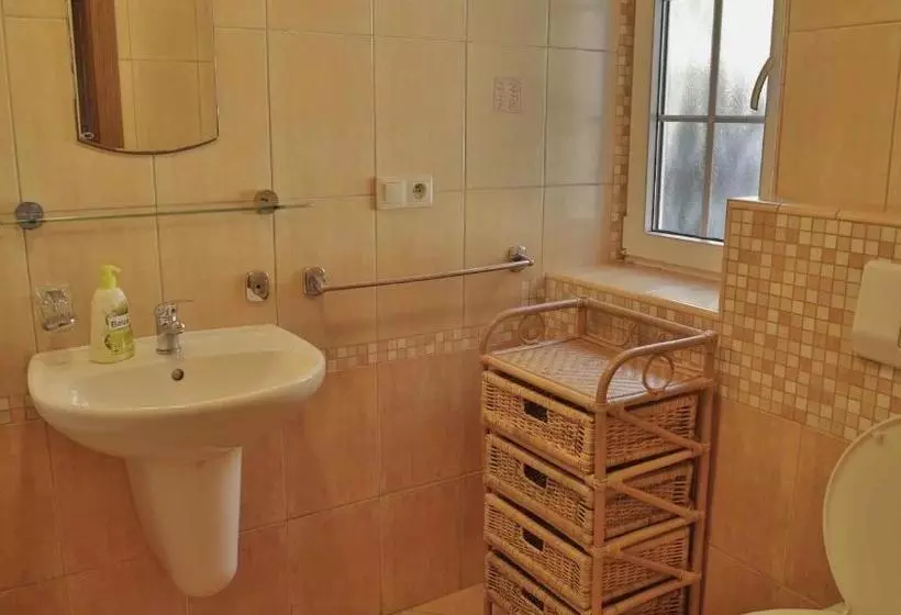 Majatalo Penzion Ostruznik