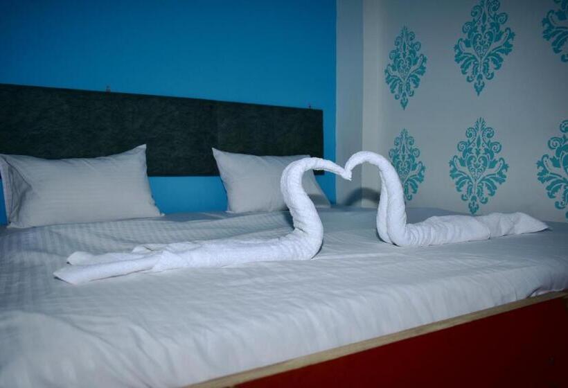 پانسیون Sandhya Guest House Varanasi Near Ganga River