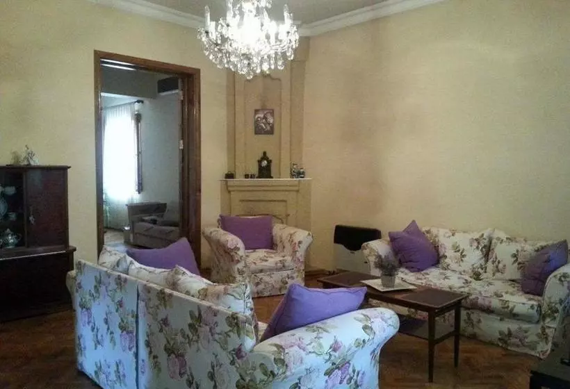 پانسیون Marinas Guesthouse