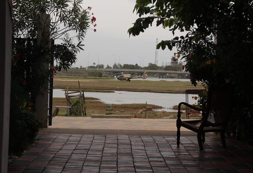 Pensió Sunset View Beach