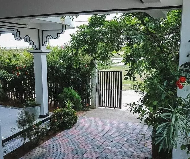 Majatalo Sunset View Beach