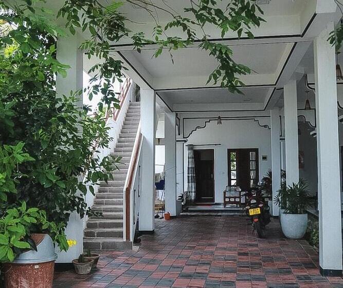 Pensió Sunset View Beach