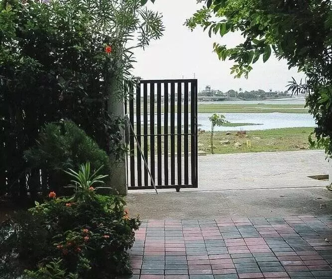 Majatalo Sunset View Beach