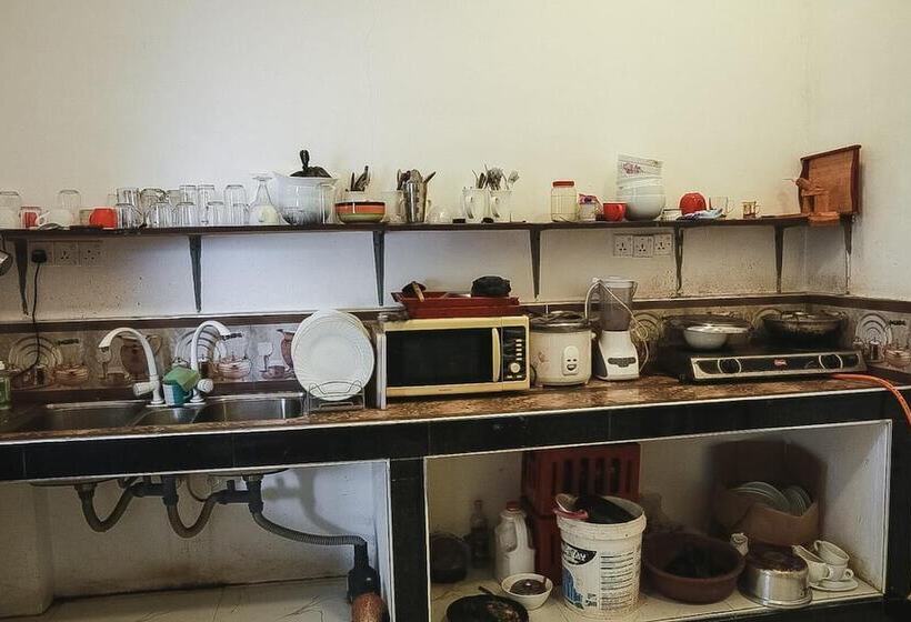 Pensió Sunset View Beach