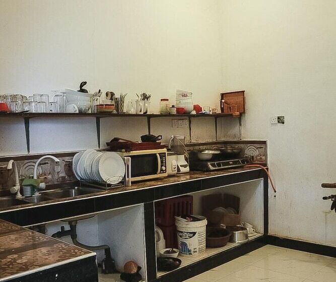 Pensió Sunset View Beach