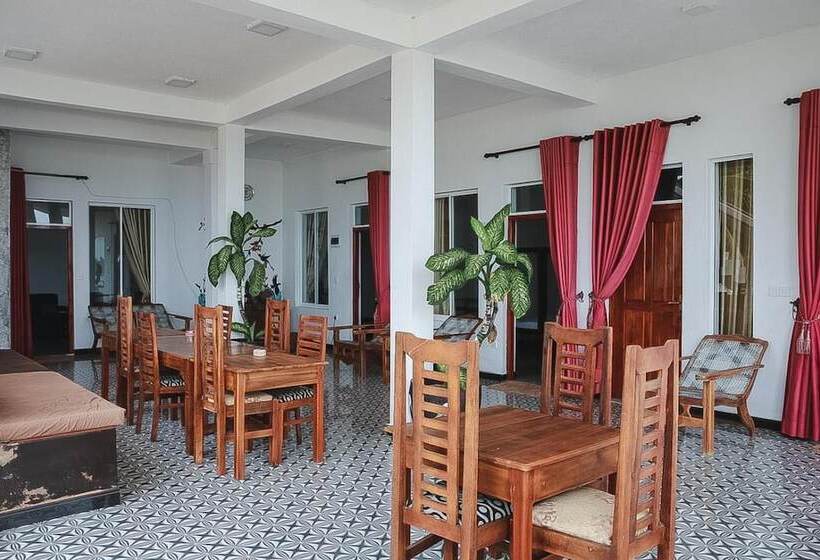 Pensió Sunset View Beach