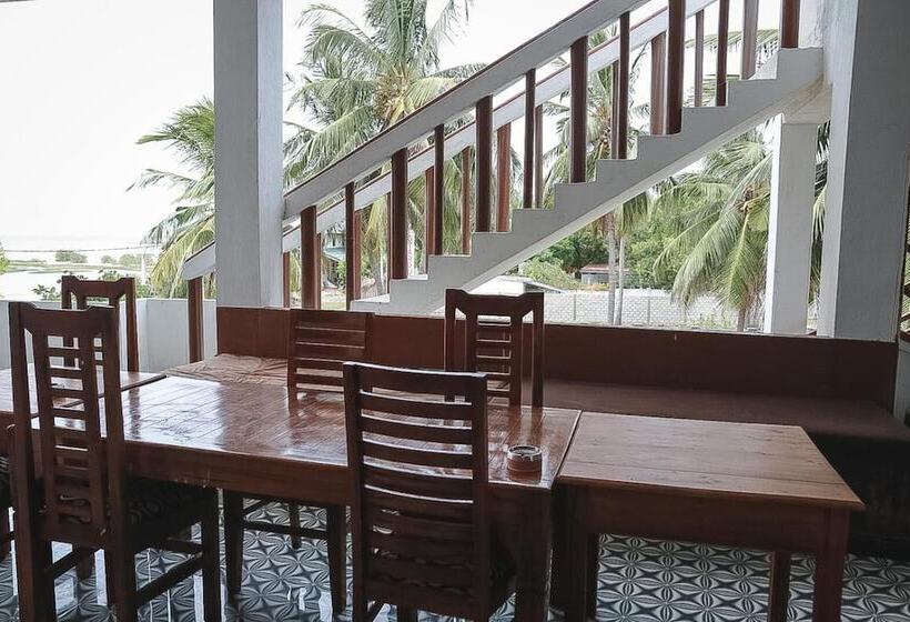 Pensió Sunset View Beach