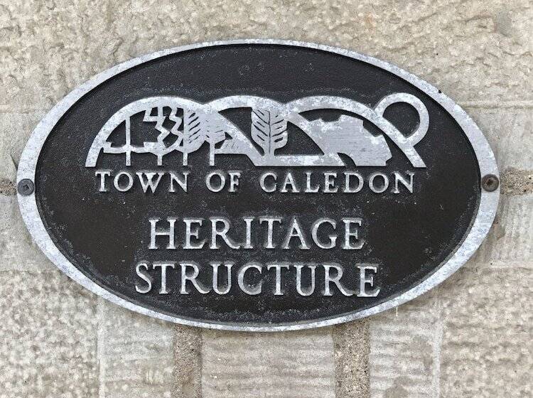 فندق صغير Cheltenham Suites