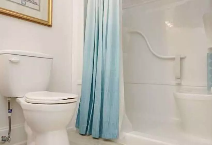 Retkeilymaja Cheltenham Suites