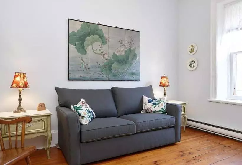 Retkeilymaja Cheltenham Suites