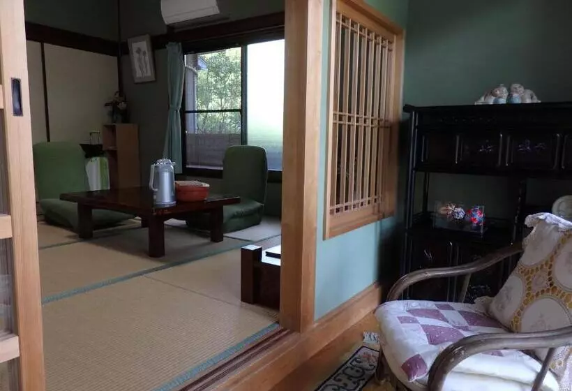 ペンション Guesthouse Tamura