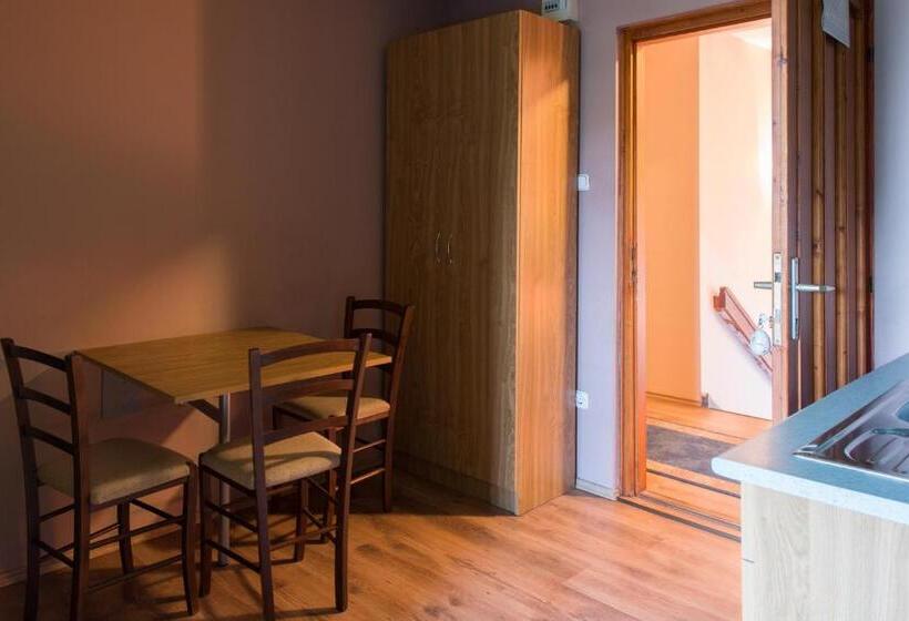 Pensionat Owlcastle Bagolyvár