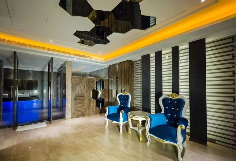 薇風情汽車旅館   鳳山館