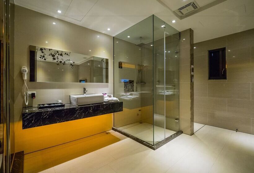 薇風情汽車旅館 鳳山館