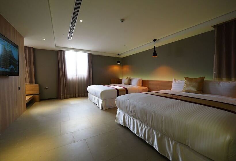 薇風情汽車旅館 鳳山館