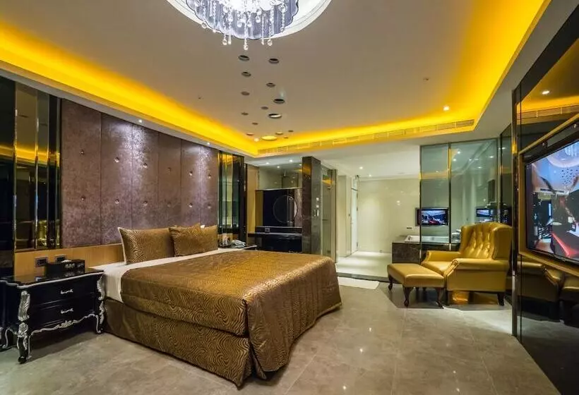 薇風情汽車旅館   鳳山館