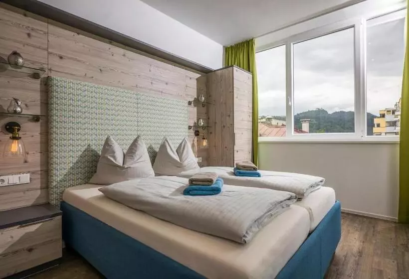 ペンション Aparthotel Backstage