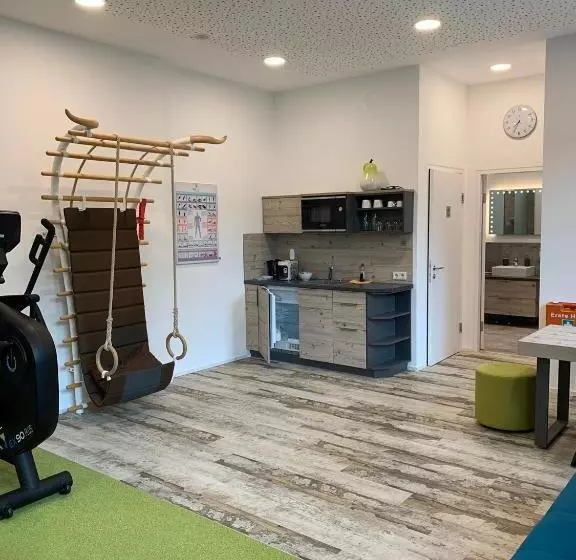 ペンション Aparthotel Backstage